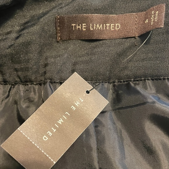 Limited Tweed Black/White Mini Skirt Size 4 NWT - Picture 6 of 8